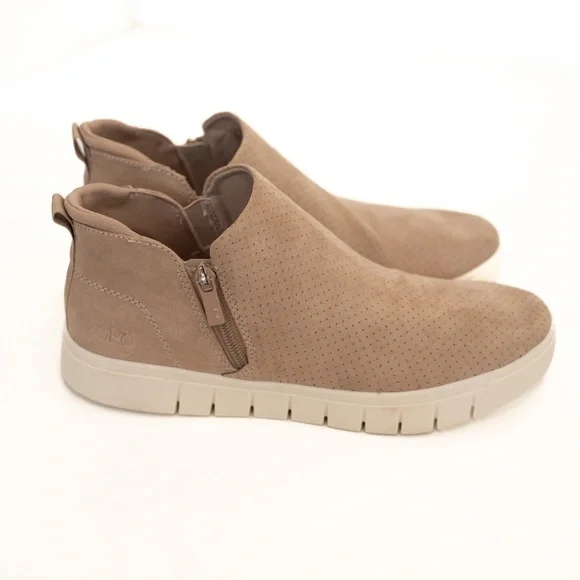 Ryka Hensley - 2 Slip-On Sneakers - Picture 7 of 10